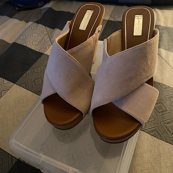 Jessica Simpson - Picture 1 of 3